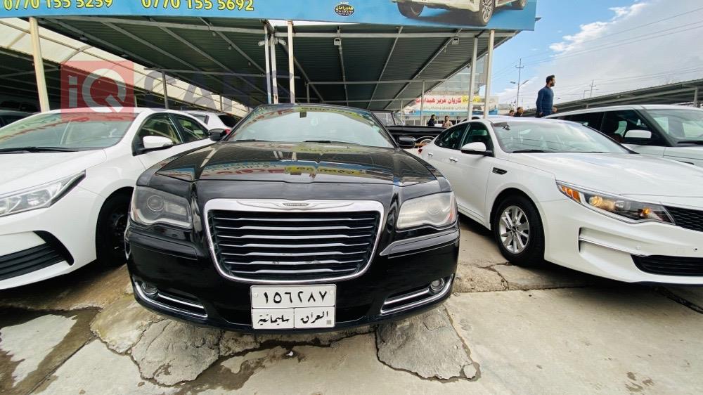 کرایسلەر 300